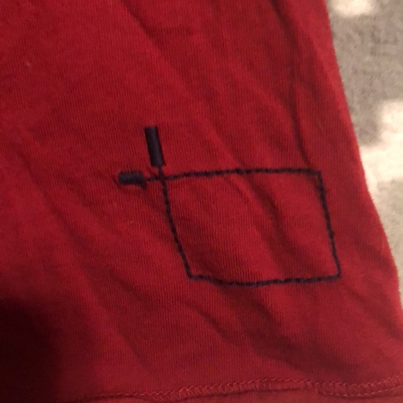 GAP Red “INSPI(RED)” Vneck Short Sleeve Top Size XS - Picture 6 of 9